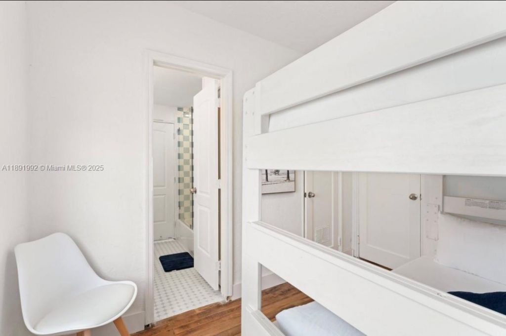 7721 Harding Ave, Unit 4, Miami Beach, FL 33141 Photo