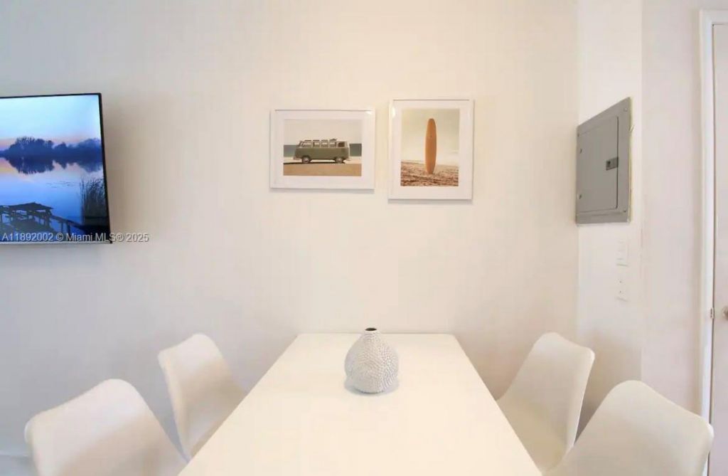 7721 Harding Ave, Unit 9, Miami Beach, FL 33141 Photo