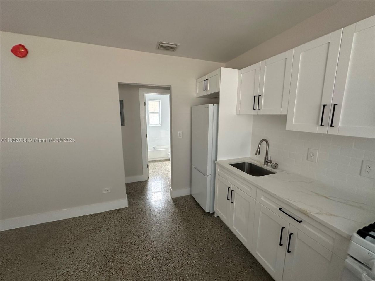 211 SW 18th Ave, Unit 2, Miami, FL 33135 Photo