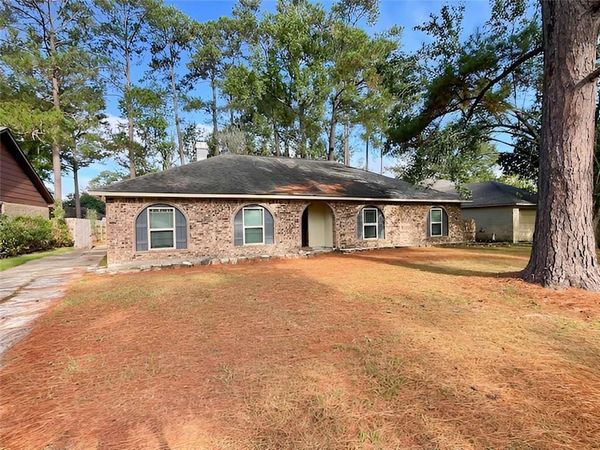 516 LAUREL OAK Drive, Mandeville, LA 70471