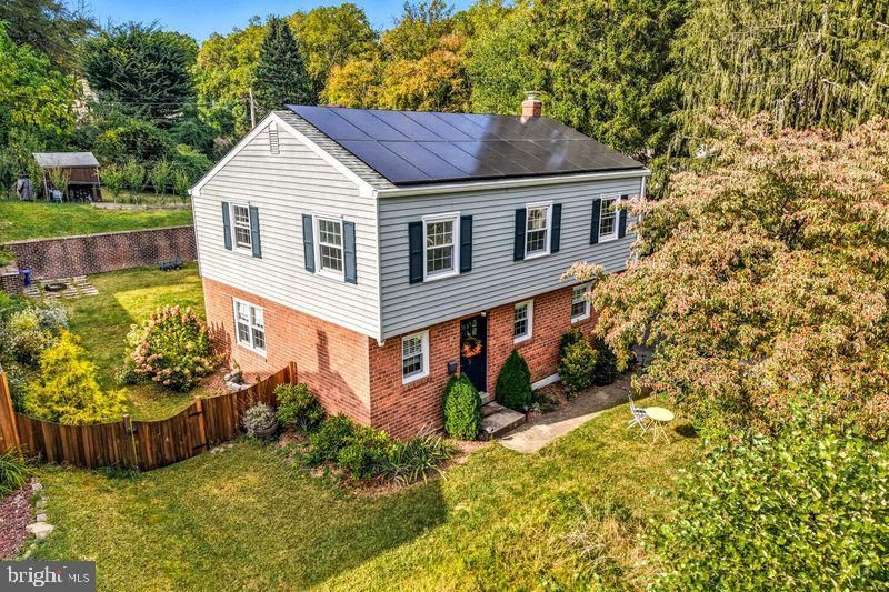 909 Glenroy Road, Philadelphia, PA 19128 Main Photo