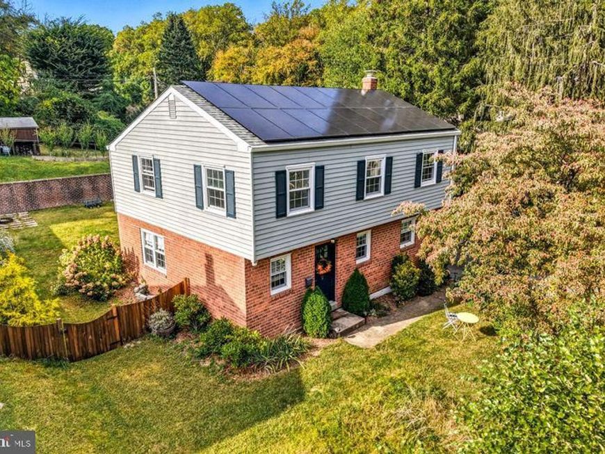 909 Glenroy Road, Philadelphia, PA 19128 Main Photo