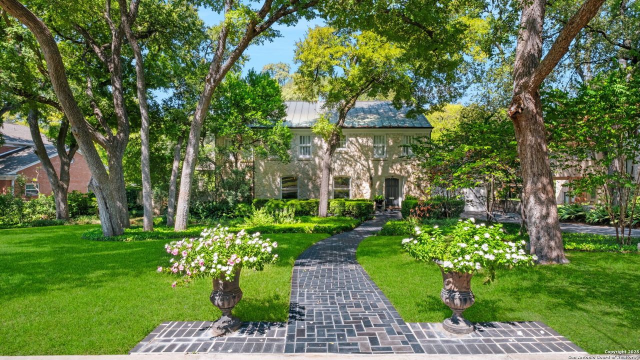 107 Thelma, San Antonio, TX 78212 Main Photo