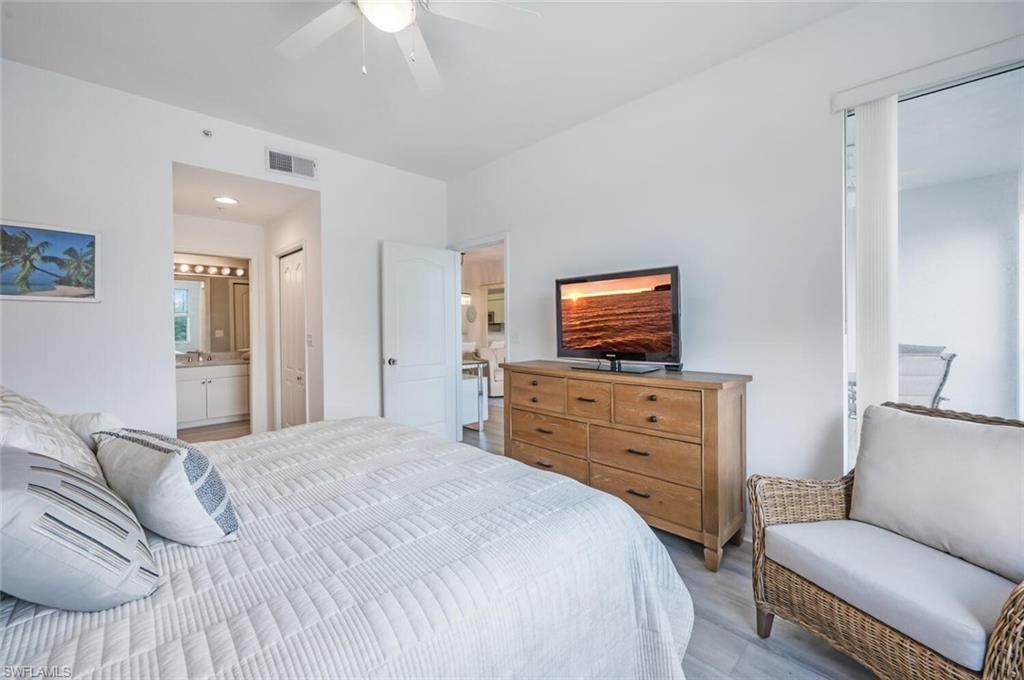 7595 Arbor Lakes Ct, Unit 624, Naples, FL 34112 Photo