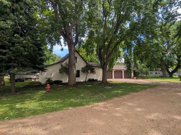 110 N Grant Street, Taunton, MN 56291