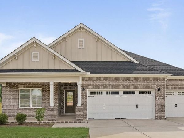 16429 Hamilton Place, Athens, AL 35613
