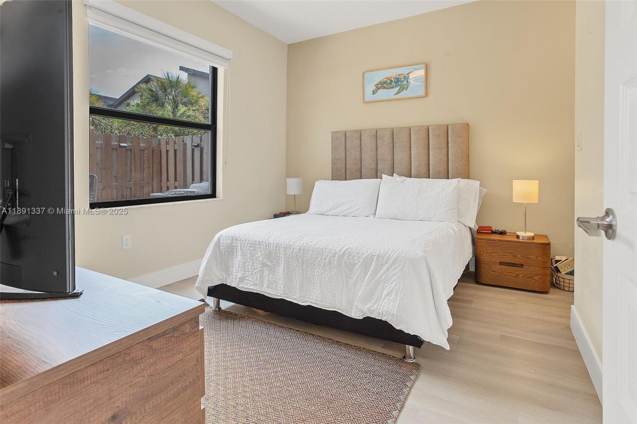 8055 NW 104th Ave, Unit 2, Doral, FL 33178 Photo