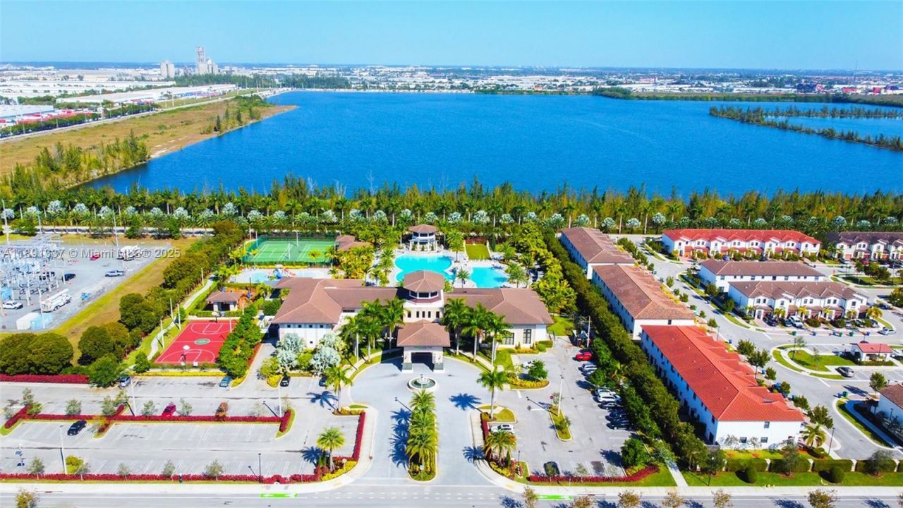 8055 NW 104th Ave, Unit 2, Doral, FL 33178 Photo