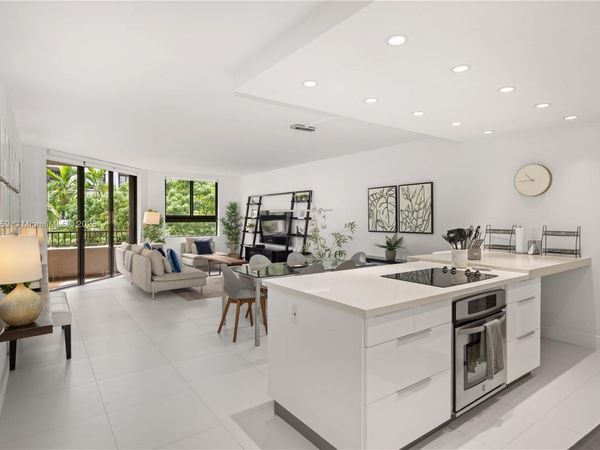 101 Crandon Blvd, Unit 379, Key Biscayne, FL 33149