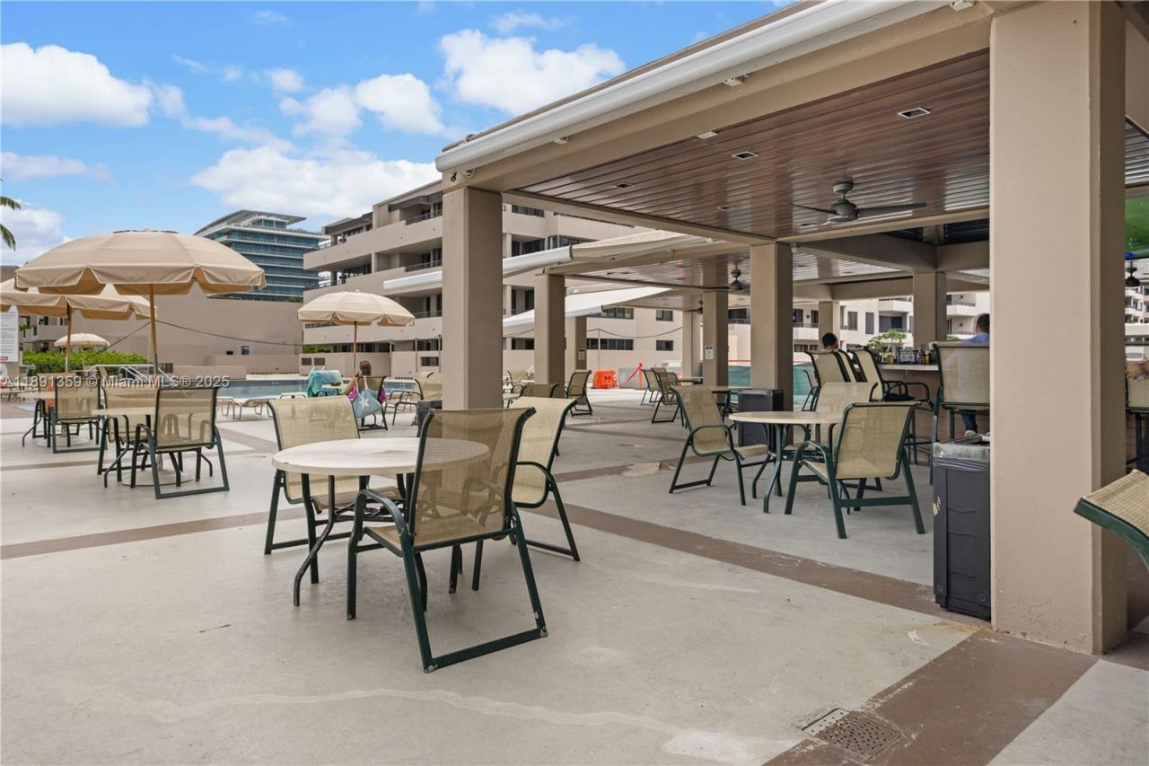 101 Crandon Blvd, Unit 379, Key Biscayne, FL 33149 Photo