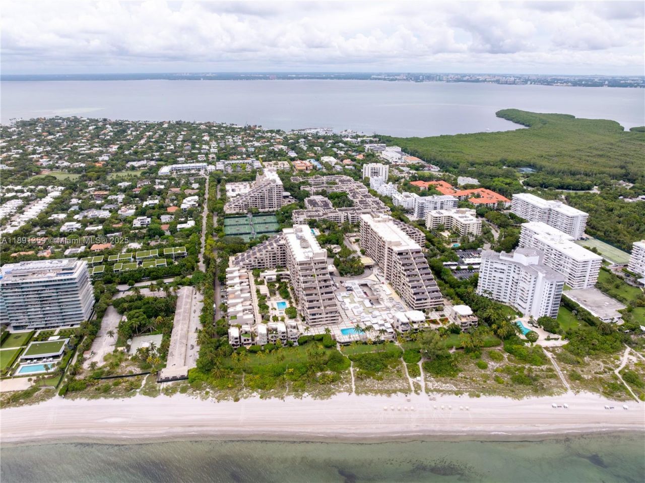 101 Crandon Blvd, Unit 379, Key Biscayne, FL 33149 Photo