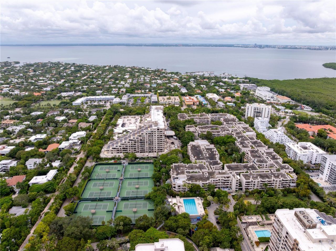 101 Crandon Blvd, Unit 379, Key Biscayne, FL 33149 Photo