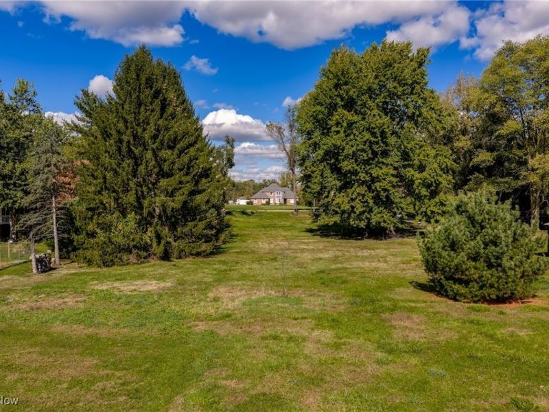 734 Barlow Road, Hudson, OH 44236 Photo 2