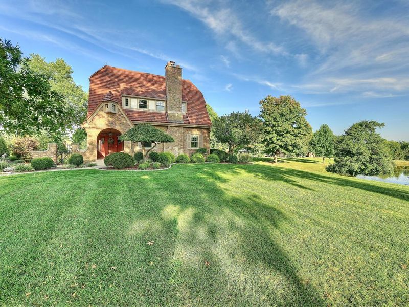 12 Rossmoyne Drive, Crestview Hills, KY 41017 Photo 2