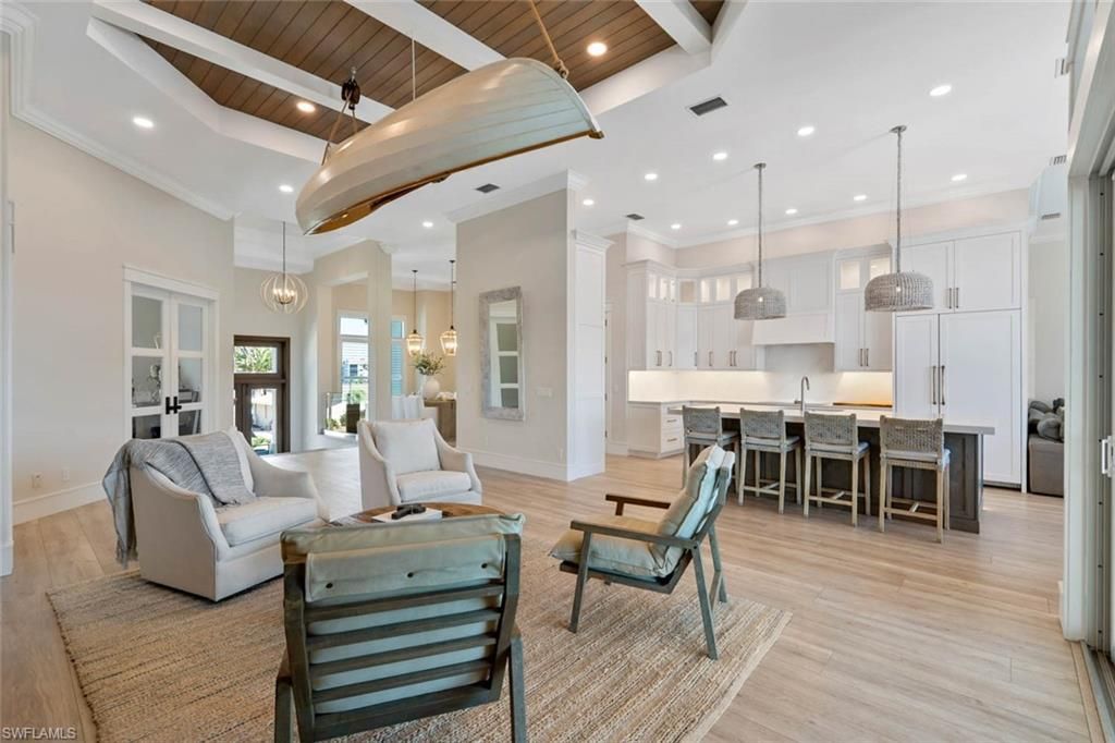 250 6th St, Bonita Springs, FL 34134 Photo