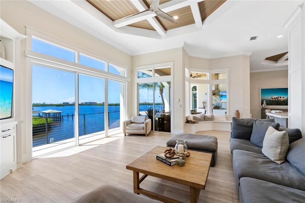 250 6th St, Bonita Springs, FL 34134 Photo