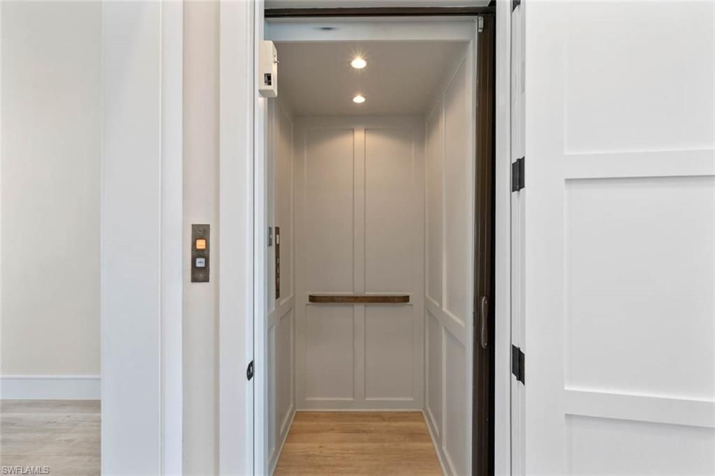 250 6th St, Bonita Springs, FL 34134 Photo