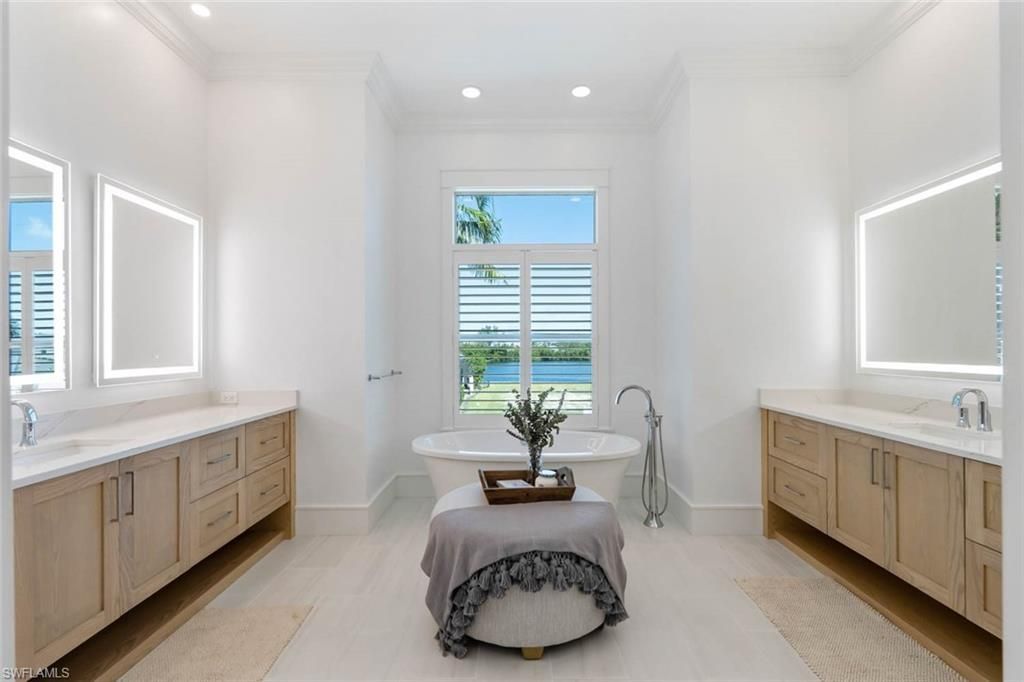 250 6th St W, Bonita Springs, FL 34134 Photo