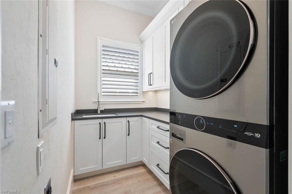 250 6th St, Bonita Springs, FL 34134 Photo