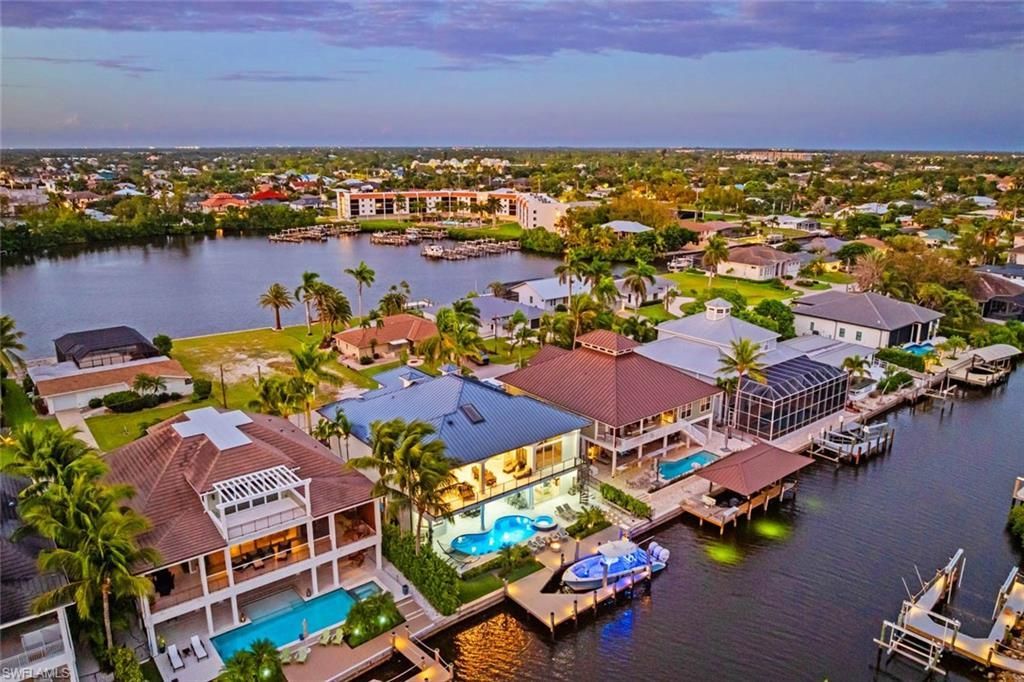 250 6th St, Bonita Springs, FL 34134 Photo