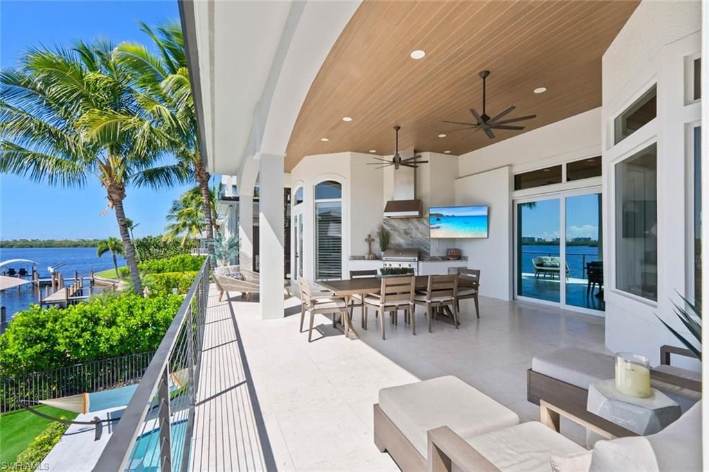 250 6th St, Bonita Springs, FL 34134 Photo