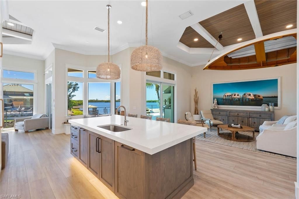 250 6th St W, Bonita Springs, FL 34134 Photo