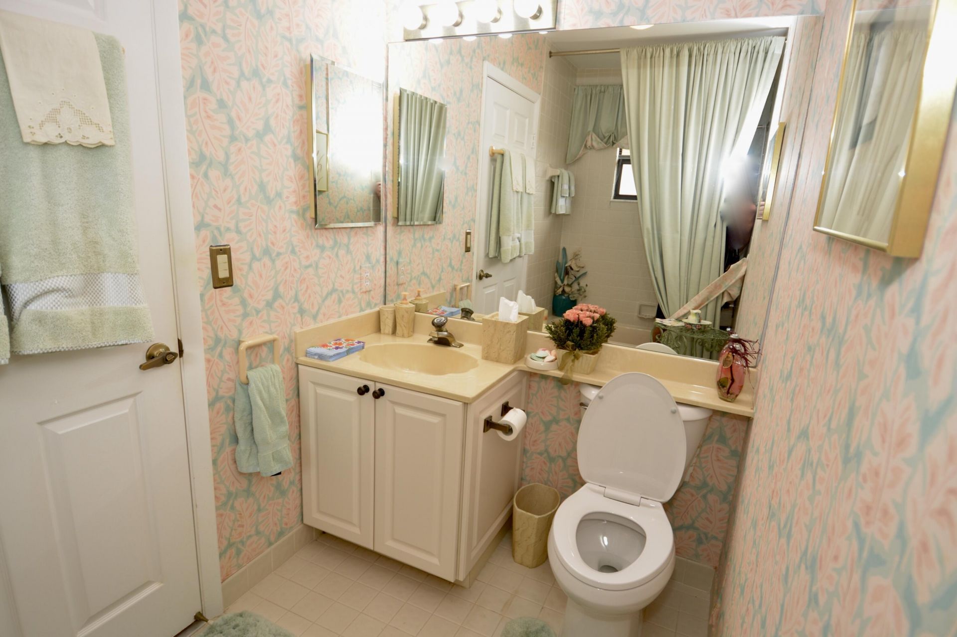 8336 Waterline Drive, Unit 201, Boynton Beach, FL 33472 Photo