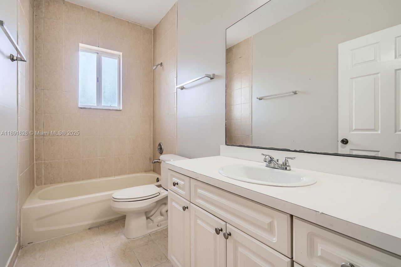 1107 NE 41st Ave, Homestead, FL 33033 Photo