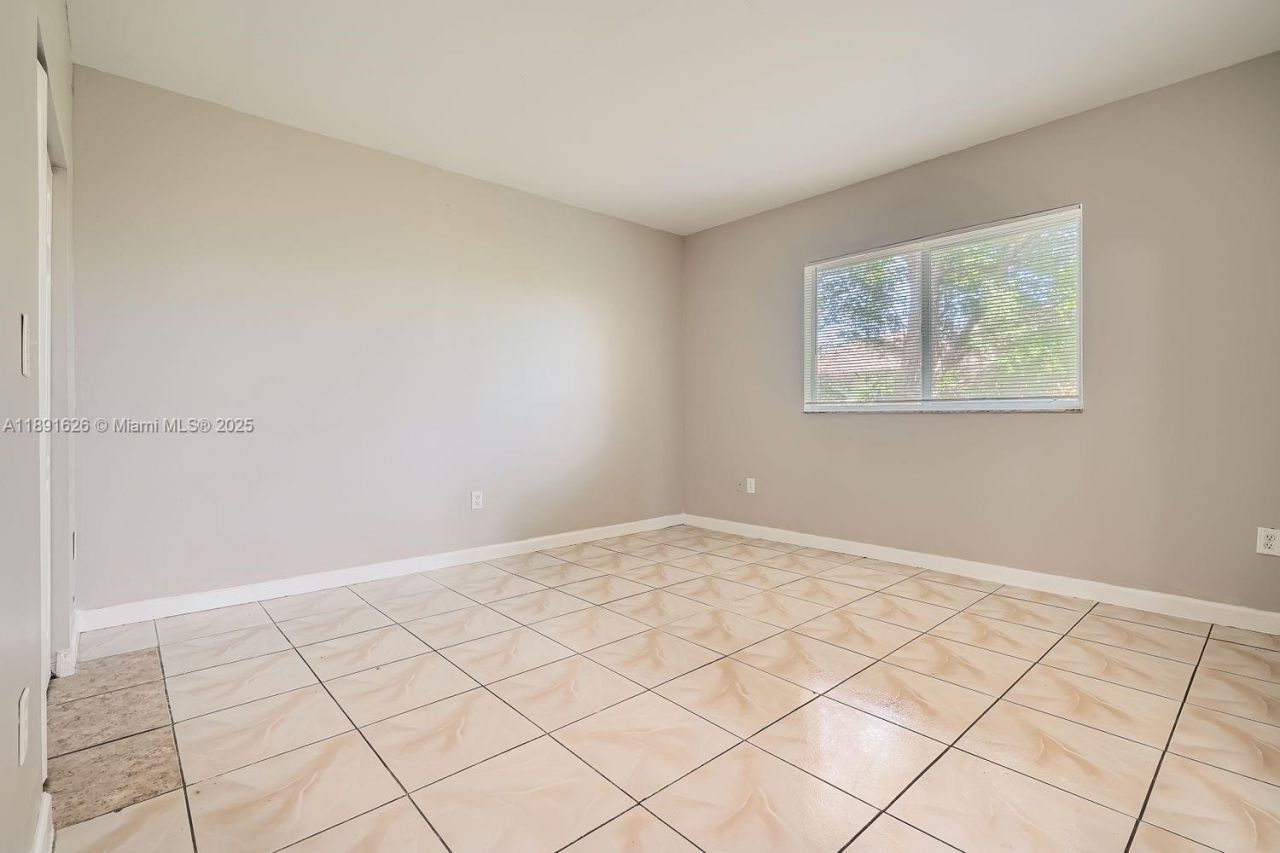 1107 NE 41st Ave, Homestead, FL 33033 Photo