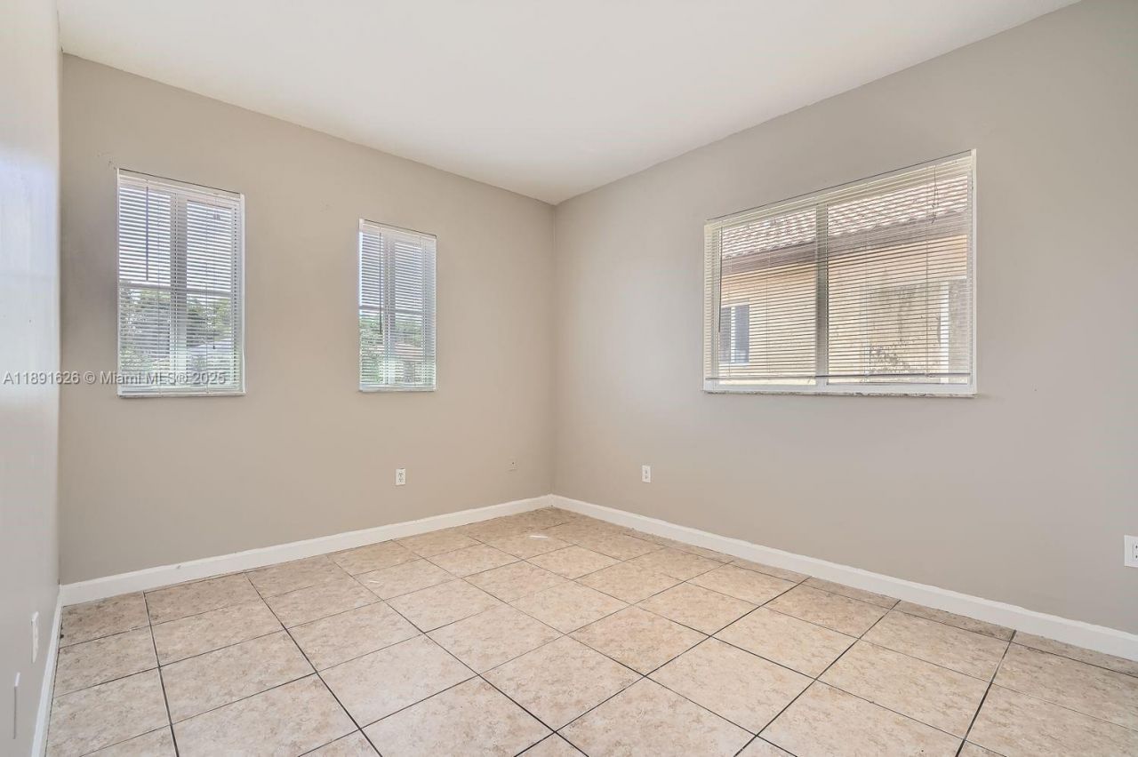 1107 NE 41st Ave, Homestead, FL 33033 Photo