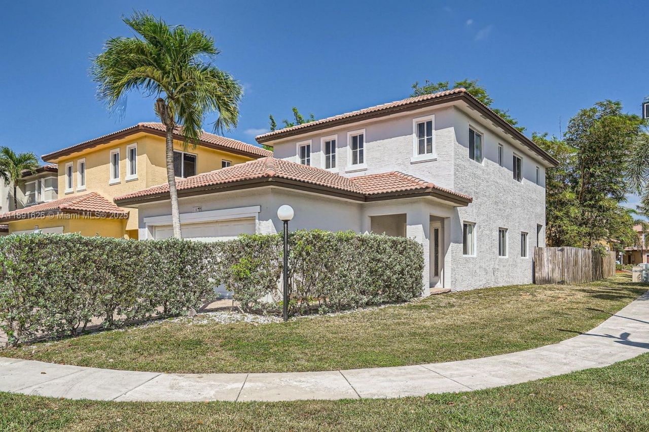 1107 NE 41st Ave, Homestead, FL 33033 Photo