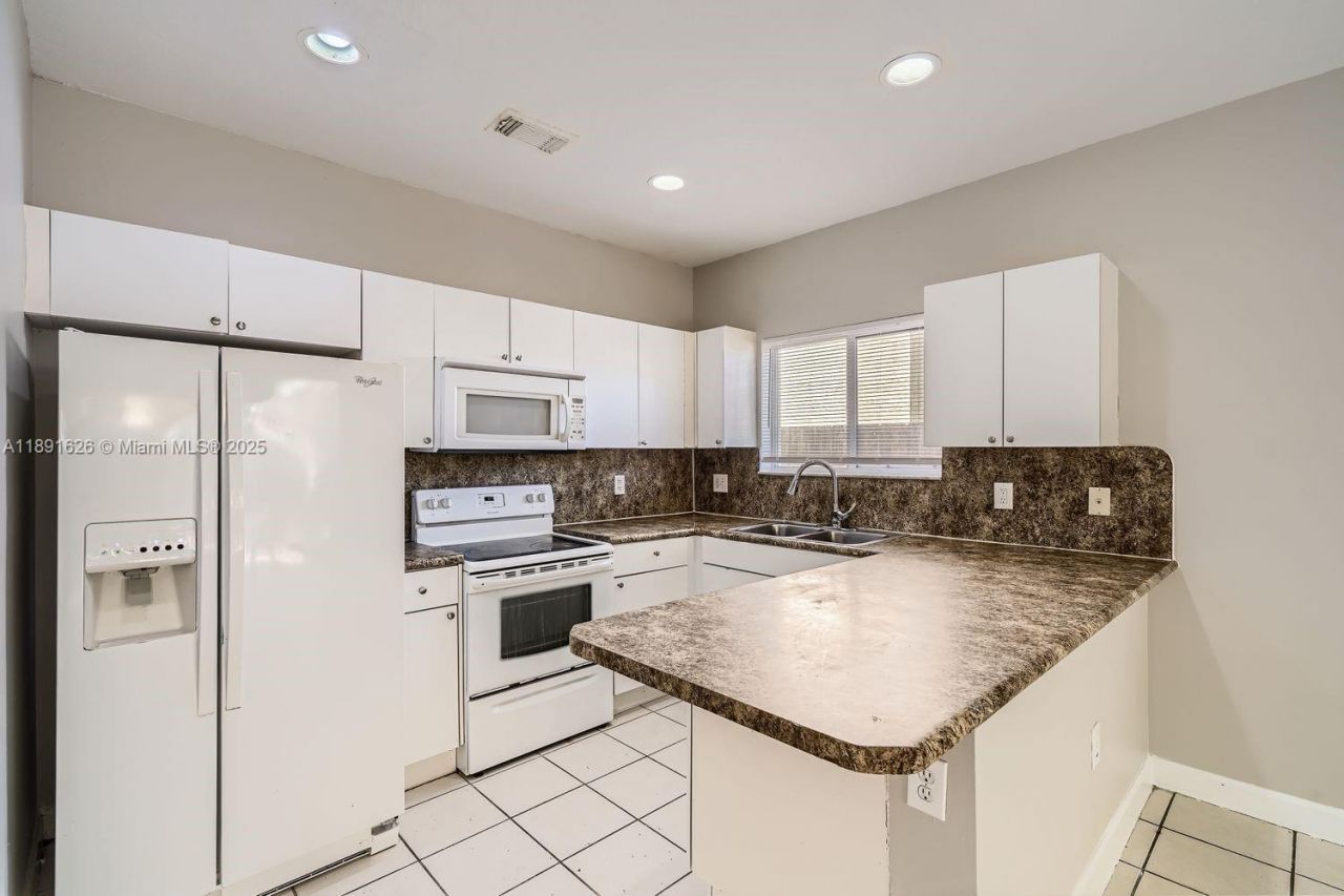 1107 NE 41st Ave, Homestead, FL 33033 Photo