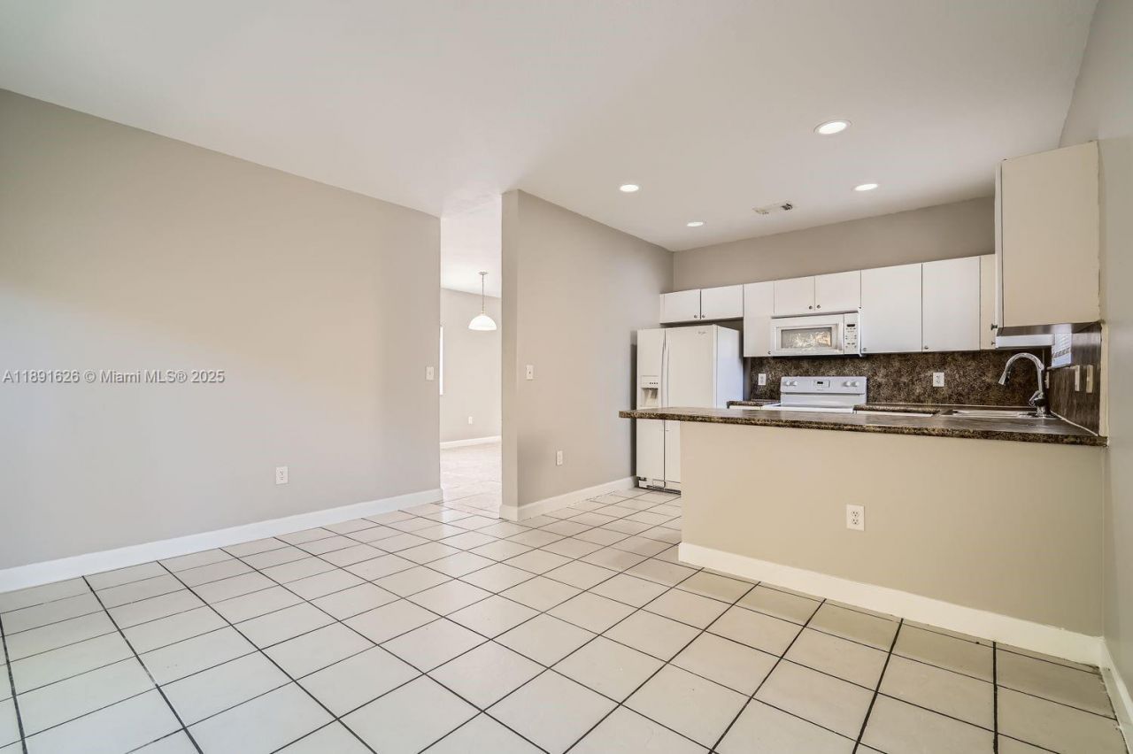 1107 NE 41st Ave, Homestead, FL 33033 Photo