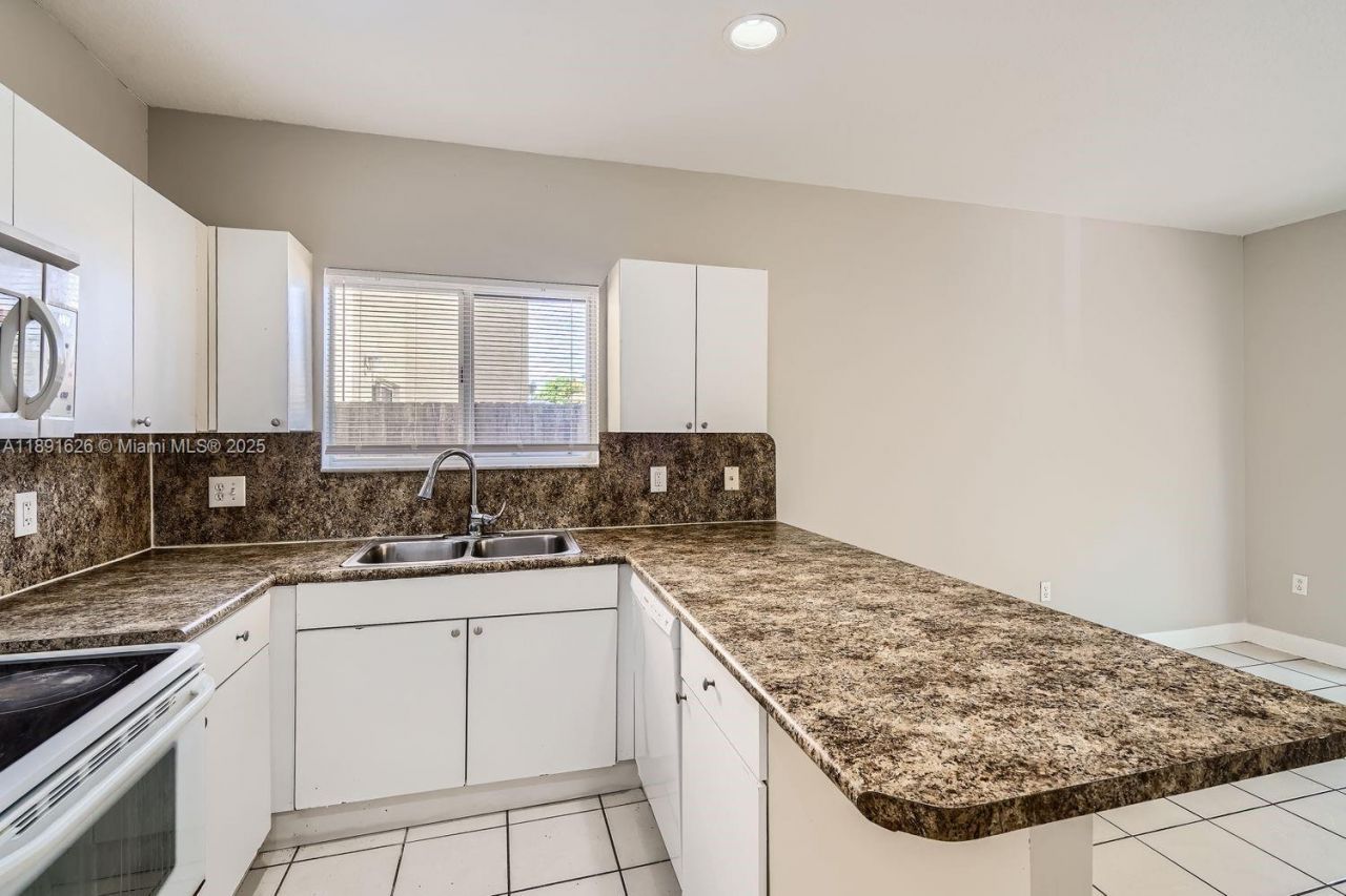 1107 NE 41st Ave, Homestead, FL 33033 Photo