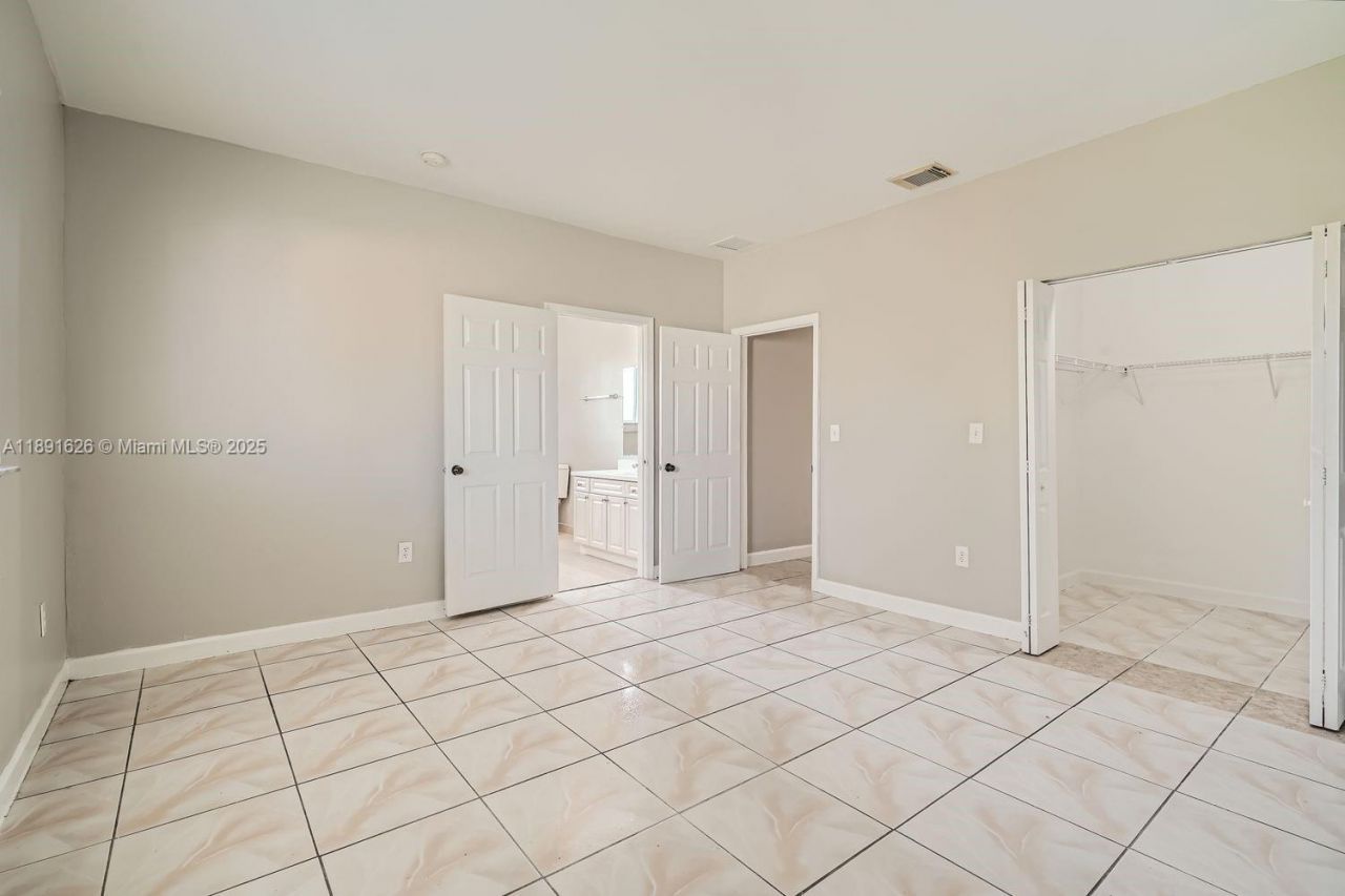 1107 NE 41st Ave, Homestead, FL 33033 Photo