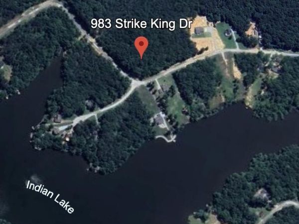 983 Strike King Drive , Cedar Grove, TN 38321
