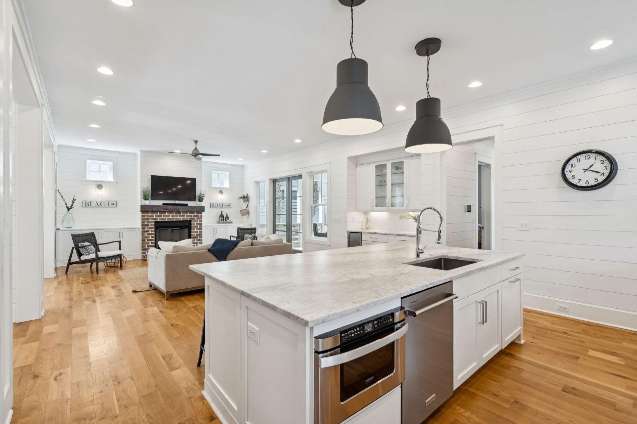 101 Ellis Street Photo 28