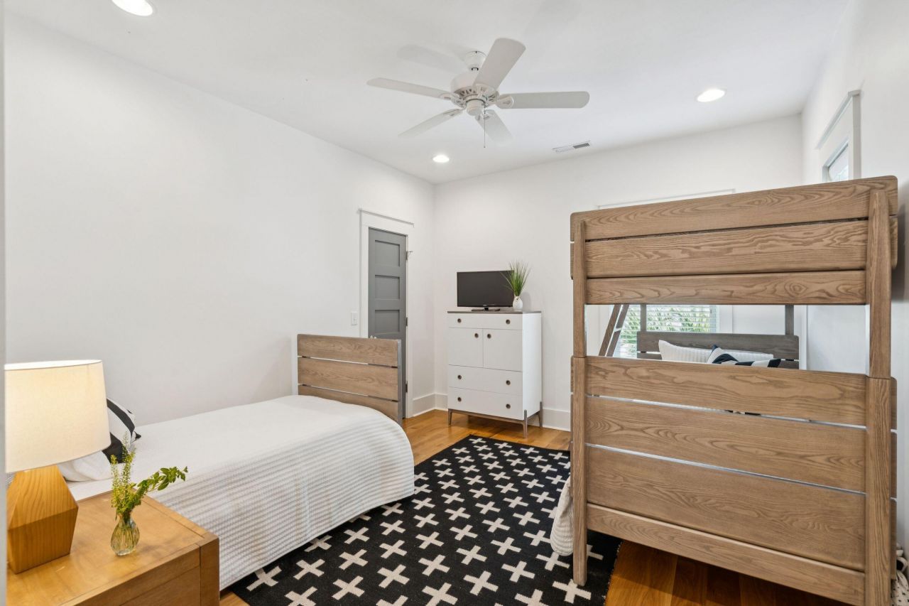 101 Ellis Street Photo 52