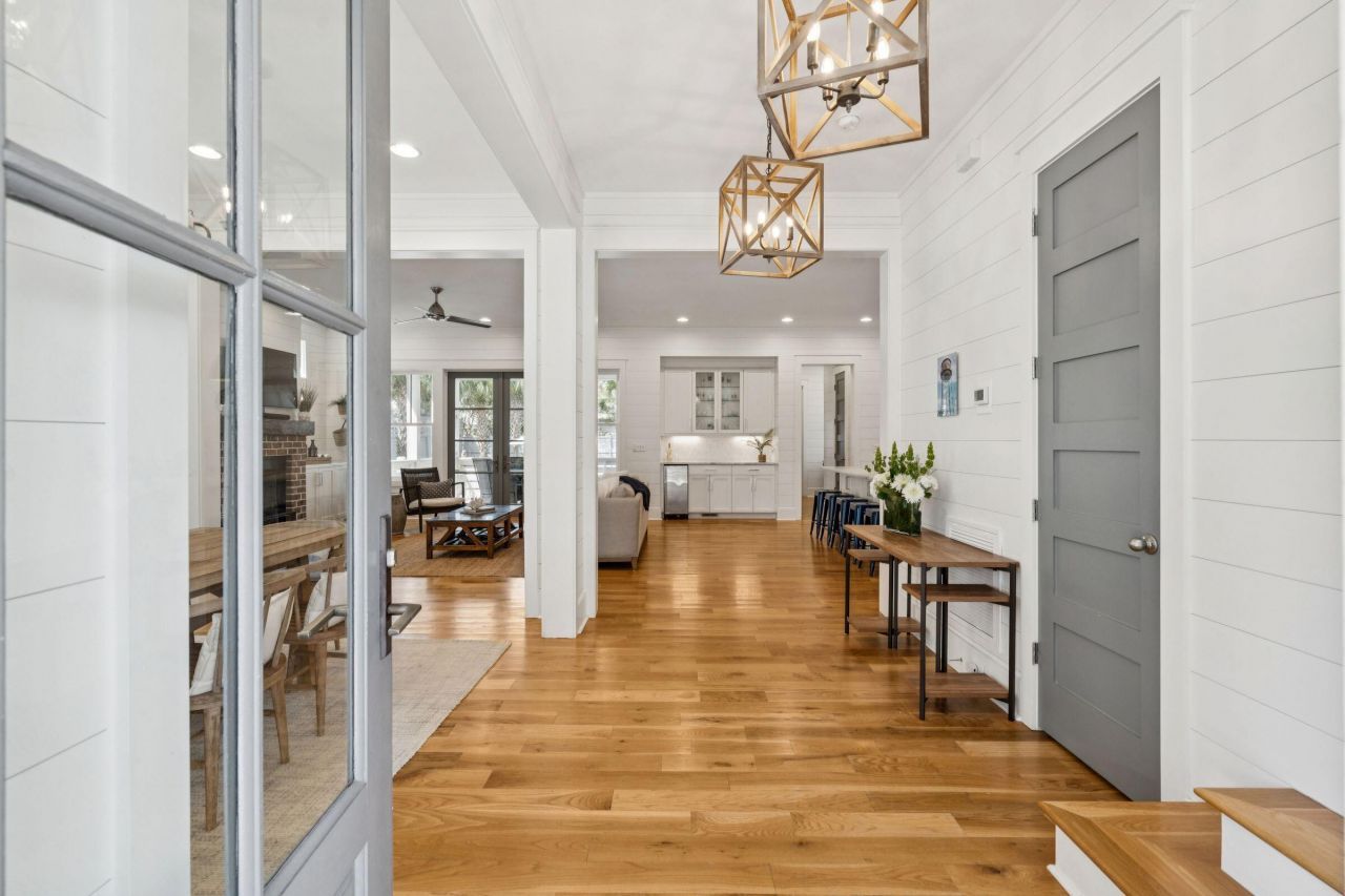 101 Ellis Street Photo 6