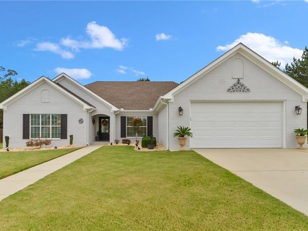 6601 Fenway Lane, Cottondale, AL 35453