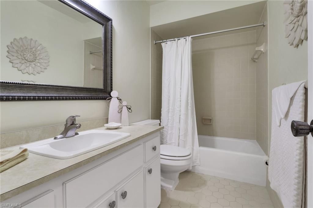 7032 Cedarhurst Dr, Fort Myers, FL 33919 Photo