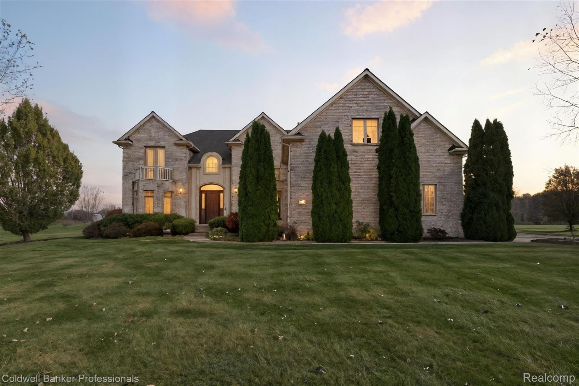 13065 White Oaks, Argentine Township, Mi 48436 Main Photo