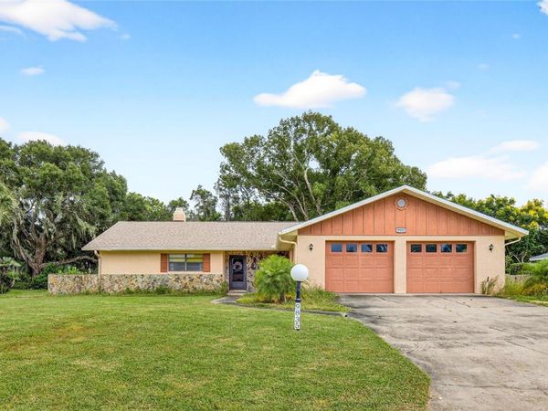 9835 WEDGEWOOD LANE, LEESBURG, FL 34788