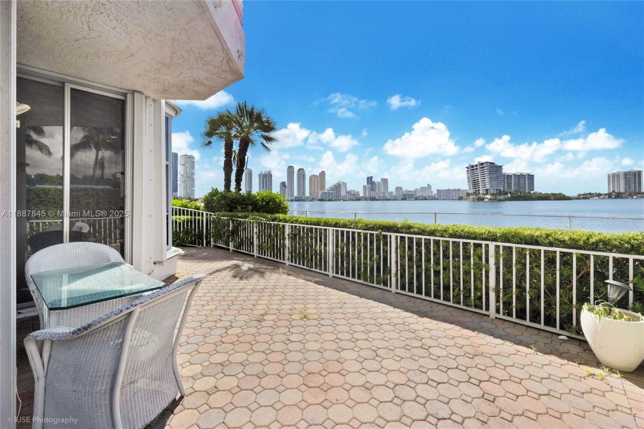 3530 Mystic Pointe Dr, Unit 101, Aventura, FL 33180 Photo