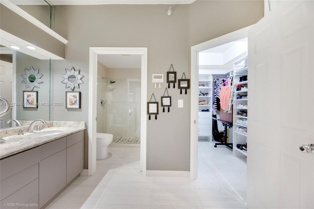 3530 Mystic Pointe Dr, Unit 101, Aventura, FL 33180 Photo