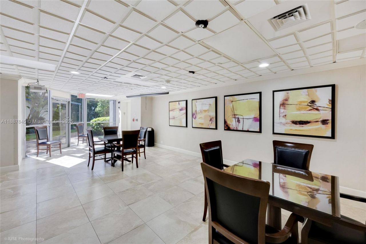 3530 Mystic Pointe Dr, Unit 101, Aventura, FL 33180 Photo