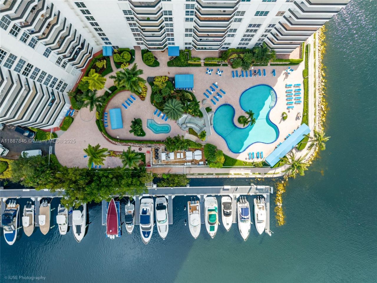 3530 Mystic Pointe Dr, Unit 101, Aventura, FL 33180 Photo