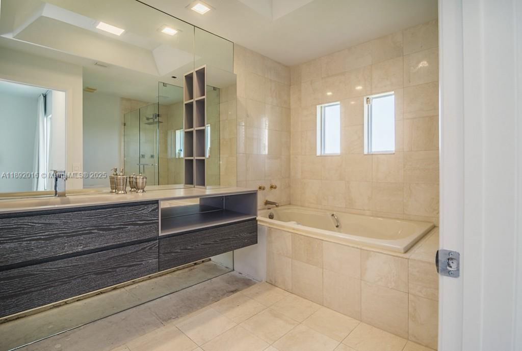 3500 Island Blvd, Unit DPH01, Aventura, FL 33160 Photo