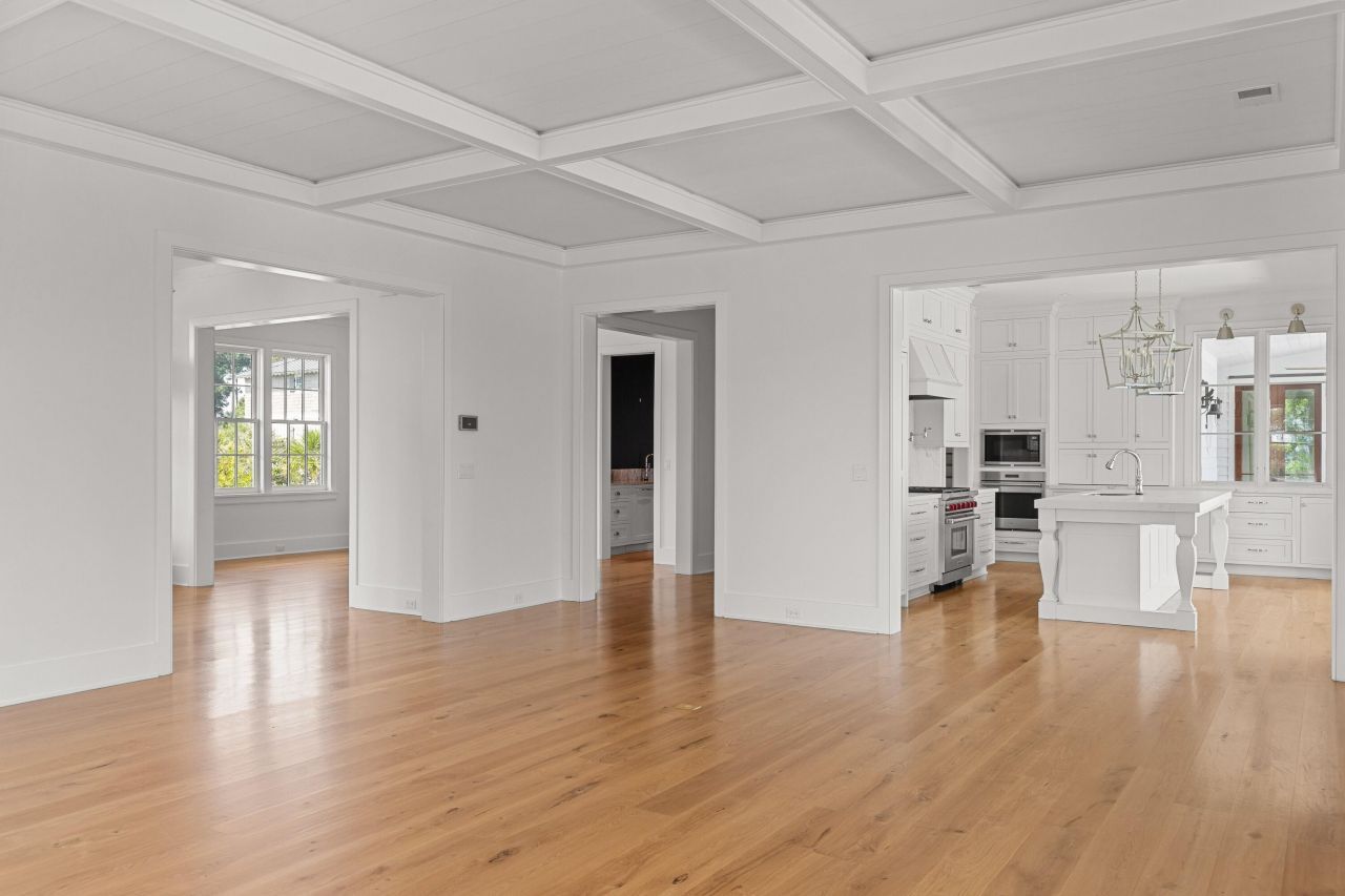 332 Bayley Road Photo 12