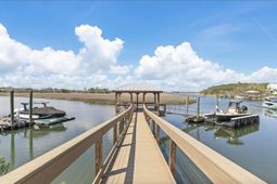 332 Bayley Road photo 4